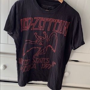 Led Zeppelin black shirt